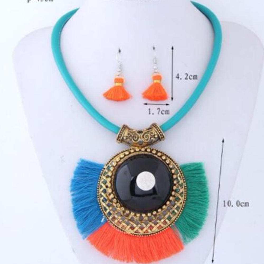 3 for $20 FASHION NECKLACE AND EARRINGS SET - Picture 2 of 2